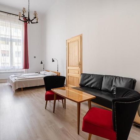 Retro Rebel Mode Apartment Будапеща Екстериор снимка